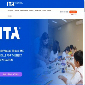 Скриншот главной страницы сайта ita-school.uz