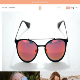 Скриншот главной страницы сайта rayban.sunglasshutsuper.com